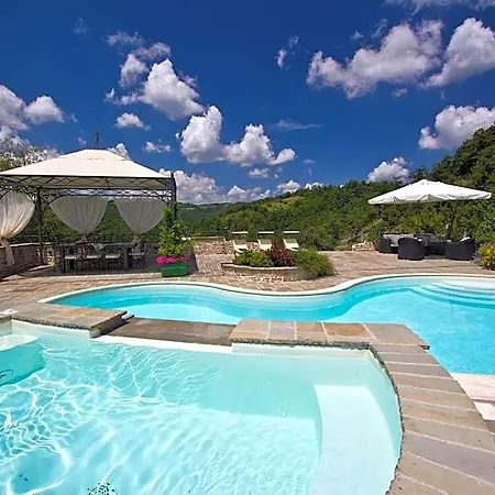 Belvilla By Oyo La Rocca Estate 3* Apecchio