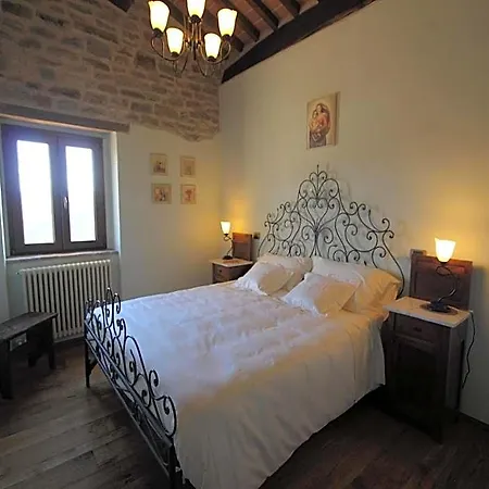 Belvilla By Oyo La Rocca Estate Szálloda 3*
